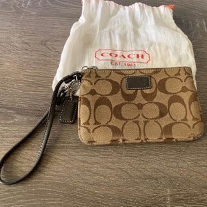 Vintage Coach Wristlet in Brown